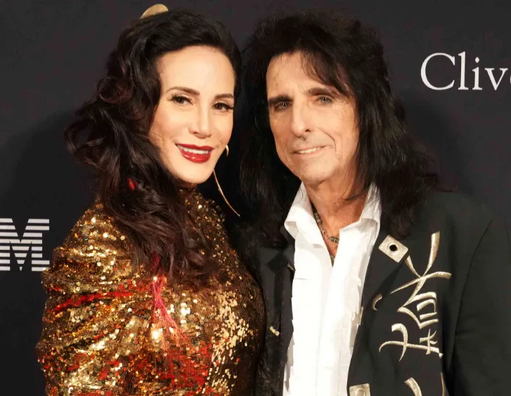 Alice Cooper Wife, Age, Height, Weight, Career, Net Worth And More